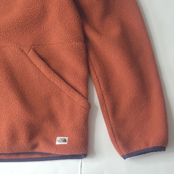 The North Face carbondale ½ snap Rust Fleece Jacket Medium - Picture 3 of 10